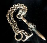 Single Skull Dagger With 2 Single Skulls & Small Oval Chain Links Necklace