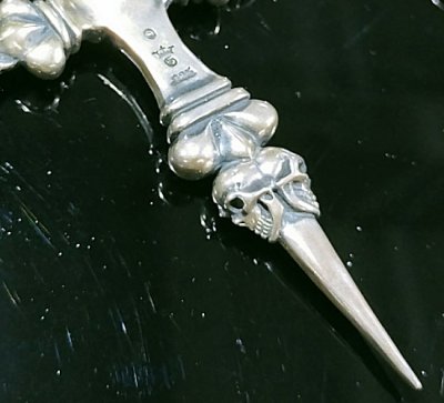 画像8: Half 3 Skulls On 4 Heart Crown Cross Double Face Dagger & Bulldogs Half Small Oval Chain Links Necklace