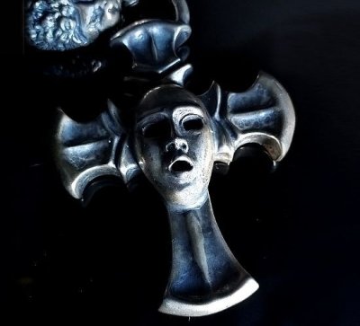 画像5: Half Face On Battle-Ax Cross With 2 Lions Braid Leather Necklace