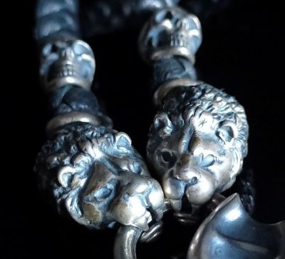 画像11: Half Face On Battle-Ax Cross With 2 Lions Braid Leather Necklace