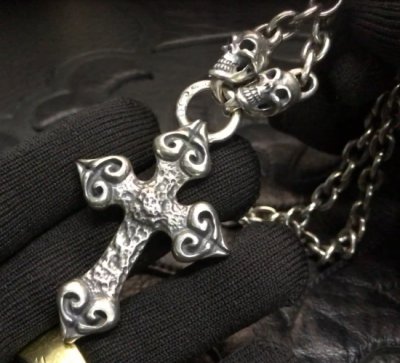 画像3: Quarter 4 Heart Chiseled Cross With Half 2 Skulls Chain Necklace