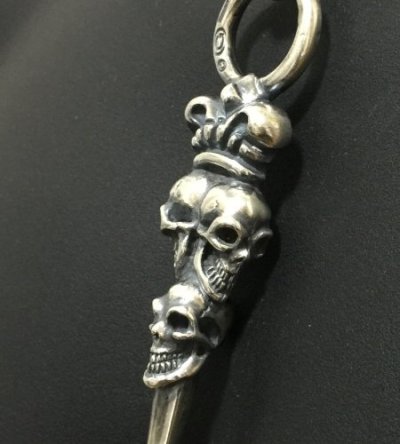 画像11: Triple Skull With Crown Dagger Pendant