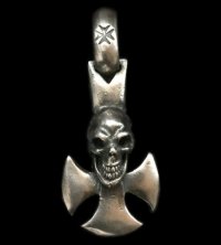 Round Cross With Skull Pendant