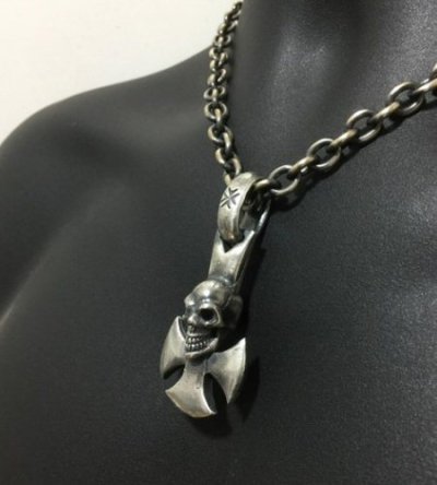 画像15: Round Cross With Skull Pendant