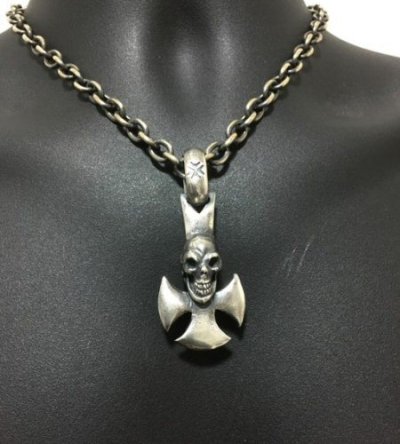 画像12: Round Cross With Skull Pendant