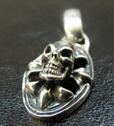 画像3: Quarter Cross Oval On Skull With H.W.O Pendant
