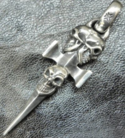画像14: Half Triple Skull Dagger Square Bottom & H.W.O Pendant