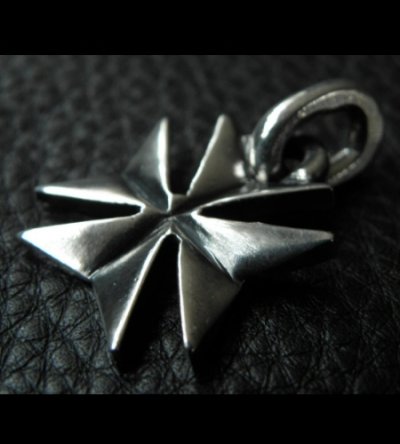 画像9: Large Maltese Cross Pendant