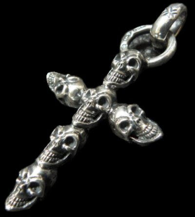 画像1: Quarter 6 Skulls Cross With H.W.O Pendant