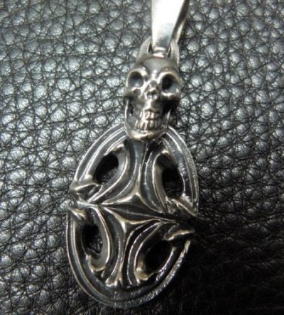 画像3: Quarter Skull On Top Sculpted Oval With Classic H.W.O Pendant