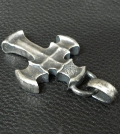 画像6: Half Battle-Ax Cross With H.W.O Pendant