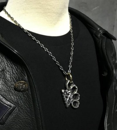 画像4: Knuckle Duster With 18k Gold O-ring Pendant (1/8)
