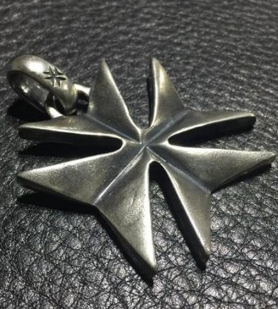画像4: Giant Maltese Cross Pendant