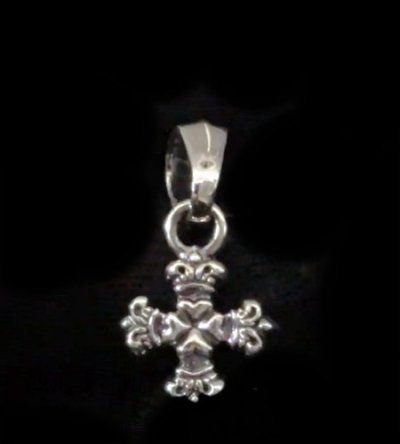 画像1: 1/64 4 Heart Crown Cross With H.W.O Pendant