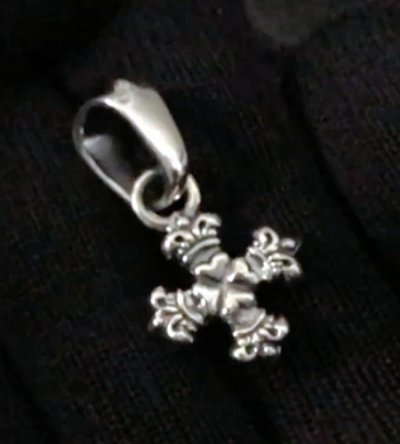 画像4: 1/64 4 Heart Crown Cross With H.W.O Pendant