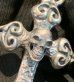 画像9: Skull On Half 4Heart Chiseled Cross With Chevron Bail Pendant