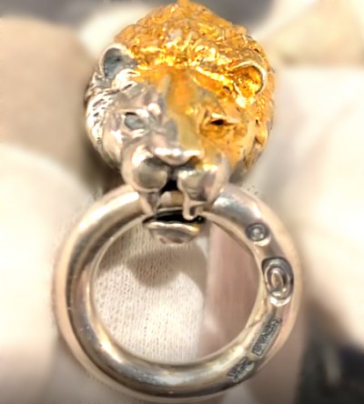 画像2: Pure Gold Wrap Lion Pendant