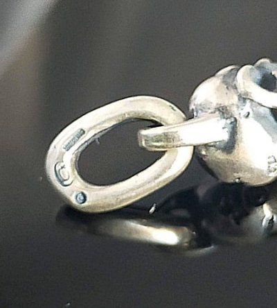 画像7: Quarter Skull With Quarter Sculpted Oval Pendant