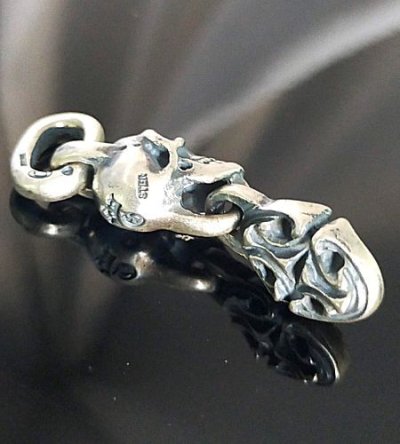 画像5: Quarter Skull With Quarter Sculpted Oval Pendant