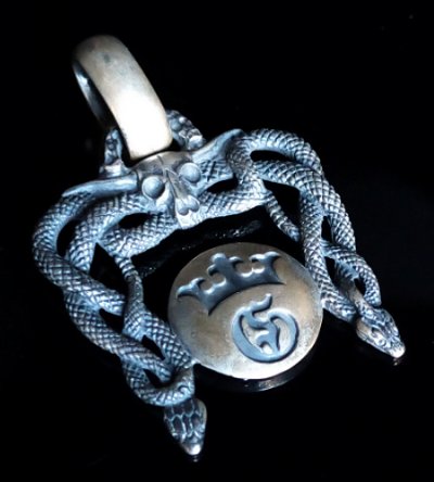 画像2: Buffalo Skull On Snake Buckle With G&Crown Button Pendant