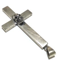 Skull On Plain Petro Cross Pendant [Full]