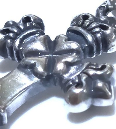 画像9: 1/16  Long 4 Heart Crown Cross With H.W.O Pendant