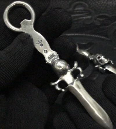 画像13: Dagger With Skull Pendant