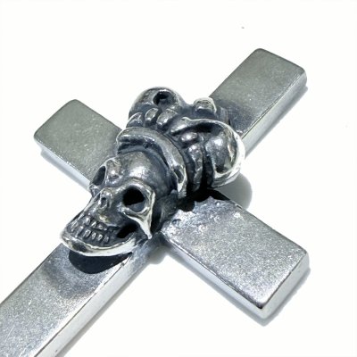 画像4: 1/8 Crown Skull On Plain Petro Cross Pendant