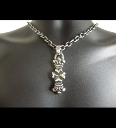 画像9: Half 4 Heart Crown Chiseled Loop With H.W.O Pendant