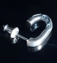 Small Oval Pierce (左用)