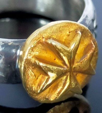 画像2: Pure Gold Wrap Raised Maltese Cross H.W.O Ring