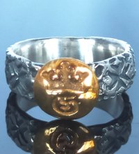 Pure Gold Wrap G&Crown Chiseled H.W.O Ring