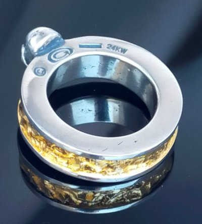 画像7: Pure Gold Wrap Twelve Small Skull On 7.5mm Wide Side Flat Chiseled Reel Ring