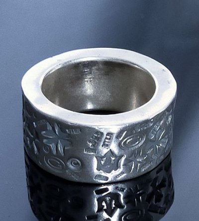 画像3: 12mm Wide Multi Stamp Flat Bar Ring Bold