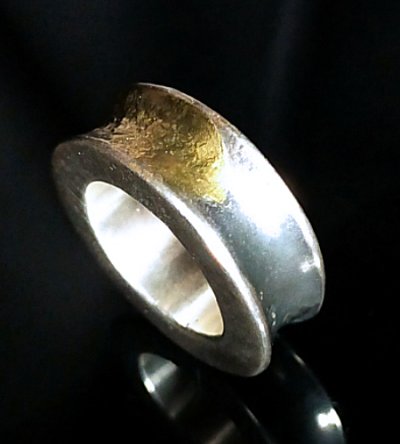 画像3: Smooth & Pure Gold Wrap Mini Textured 10 x 6mm Wide Bolo Neck Reel Ring