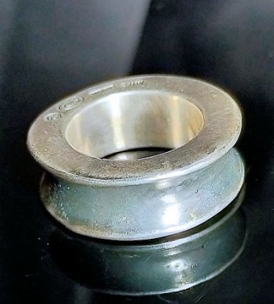 画像6: Smooth & Pure Gold Wrap Mini Textured 10 x 6mm Wide Bolo Neck Reel Ring