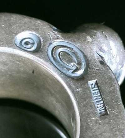 画像11: Twelve Small Skull On 11mm Wide Side Flat Chiseled Ring Bold