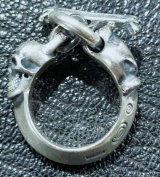 Panther With Skull Triangle Wire O-ring & T-bar Ring
