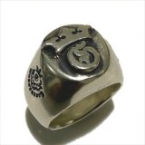 Raised G & Crown Signet Ring