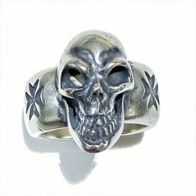画像1: Single Skull On Wide Plain Ring