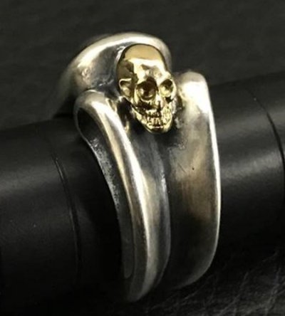 画像10: Gothic ring With 18k Gold T-bar skull