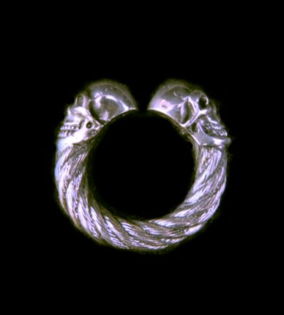 画像1: Quarter Skull With Cable Wire Bangle Ring