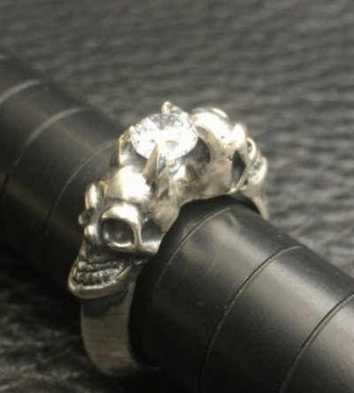画像9: Quarter Size Devil Skull Triangle Wire Bangle Diamond Ring