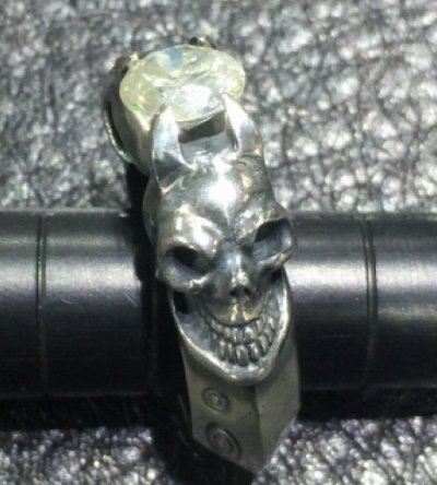画像2: Half Size Devil Skull Triangle Wire Bangle Diamond Ring