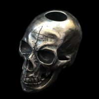Master Old Large Skull Pen Stand