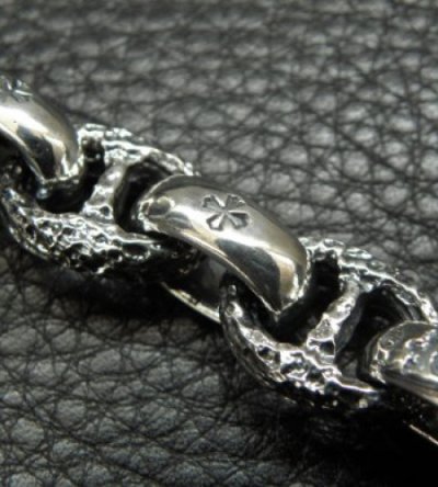 画像13: Half Large Skull With H.W.O & Chiseled Anchor Links With Lion Head Wallet Hanger