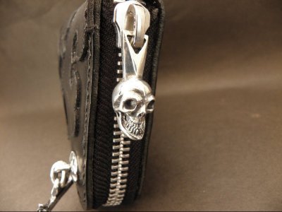 画像4: Atelier Mark Overlay Saddle Leather Round Zip Wallet (Black)