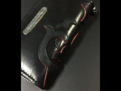 画像3: Atelier Mark Overlay Saddle Leather Round Zip Wallet (Black&Red)