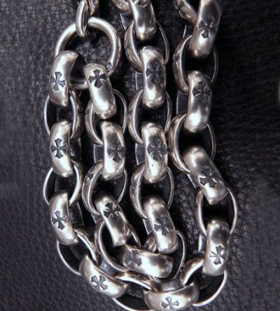 画像12: Skull On Crown Cross Oval Keeper With All H.W.O Links & Single Skull Drop Chain