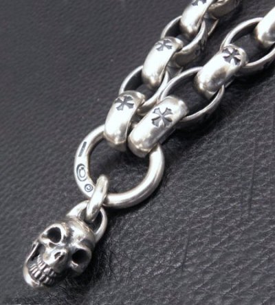 画像9: Skull On Crown Cross Oval Keeper With All H.W.O Links & Single Skull Drop Chain